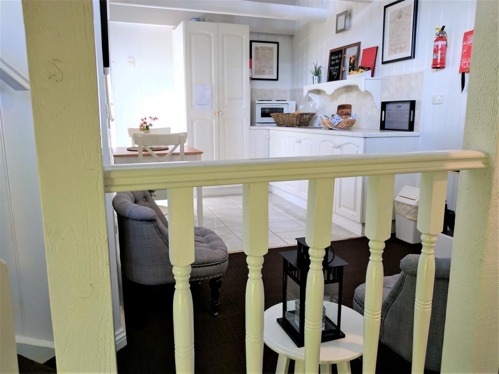Annie Roes Luxury B&B Bend of Islands Bagian luar foto