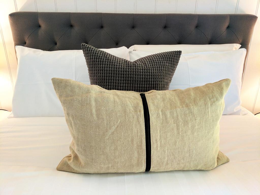 Annie Roes Luxury B&B Bend of Islands Bagian luar foto
