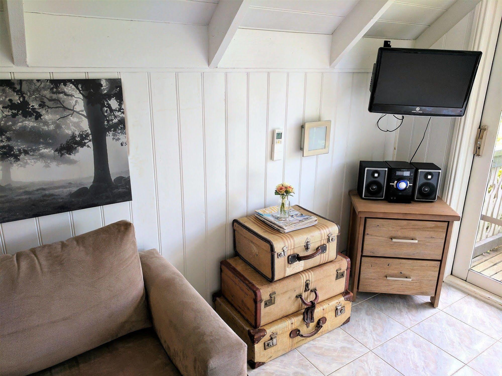 Annie Roes Luxury B&B Bend of Islands Bagian luar foto