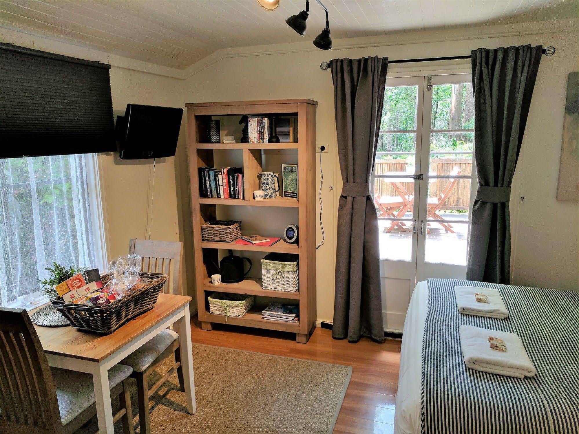 Annie Roes Luxury B&B Bend of Islands Bagian luar foto