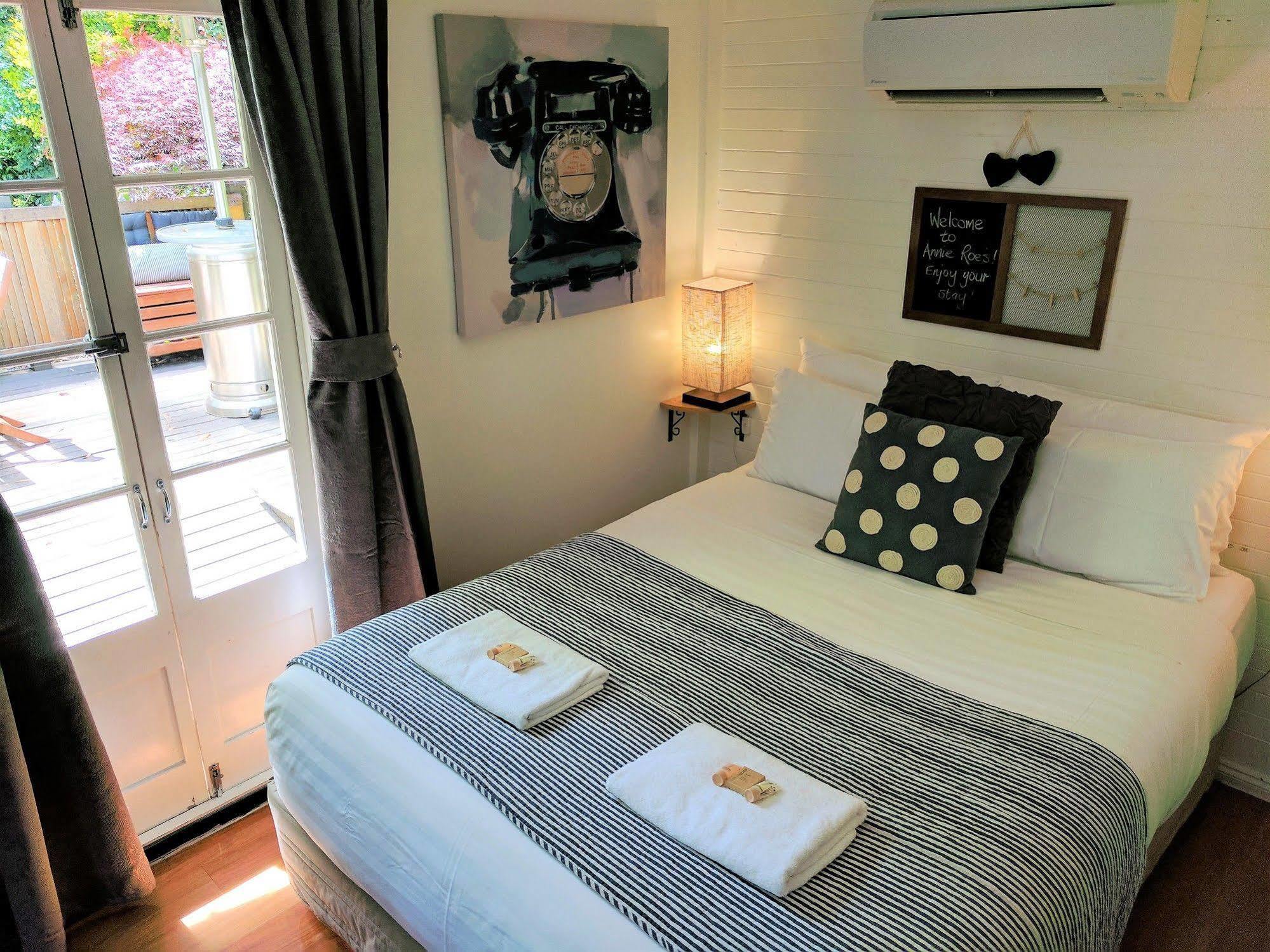 Annie Roes Luxury B&B Bend of Islands Bagian luar foto